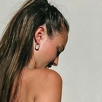 laura denys Nue