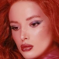 Laura May Gibbs Nue