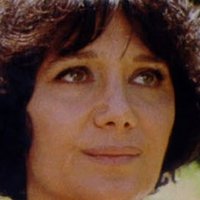 Laura Troschel Nue