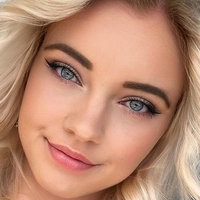 Laura Nue