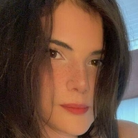 lauradstn Nue