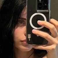 Lauren Hamden Nue