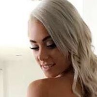 Lauren Simpson Nue