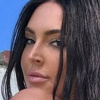 Lauren Wild Nue
