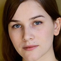 Lea Freund Nue