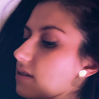 Lea Miles Nue