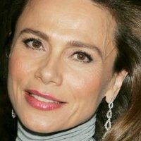 Lena Olin Nue