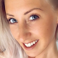 Leonie Pur Nue