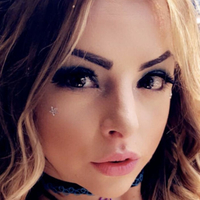 Leslie Nicole Nue
