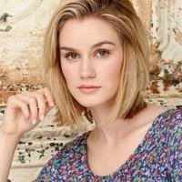 Lexi Johnson Nue