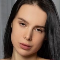 Lili Eris Nue