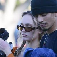 Lily-Rose Depp Nue