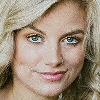 Lily Stalnaker Nue