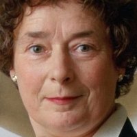 Linda Bassett Nue