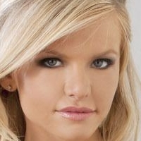 Lindsey Knight Nue