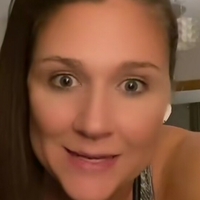 Lisa Dollan Nue