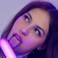 Lisa Mickey Nue