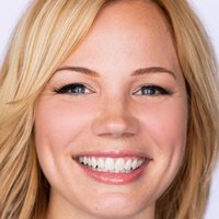 Lisa Schwartz Nue