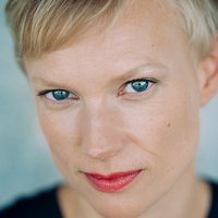 Lise Risom Olsen Nue