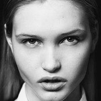 Liv Mathis Nue