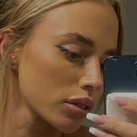 Livy Scott Nue
