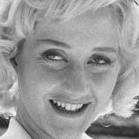 Liz Fraser Nue