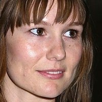 Liz Stauber Nue