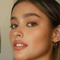 Liza Soberano Nue