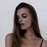 Lola McDonnell Nue