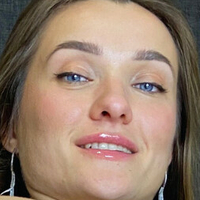 Lona_Grace / Usimamale Nue