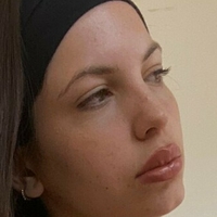 loralexi Nue