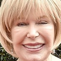 Loretta Swit Nue