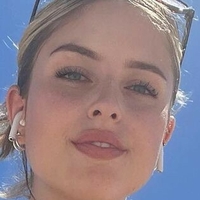Lucia Ferrara Nue