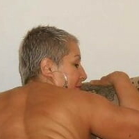 Lucia Nascimento Nue