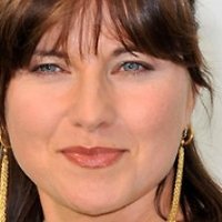 Lucy Lawless Nue