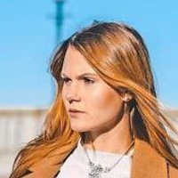 Lynn Petertonkoker Nue