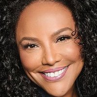 Lynn Whitfield Nue