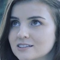 Madi Vodane Nue
