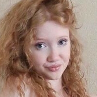 Makenna Kelly Nue