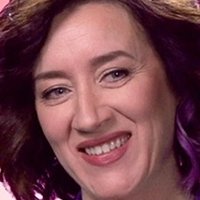 Maria Doyle Kennedy Nue
