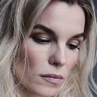 Marie Bach Hansen Nue