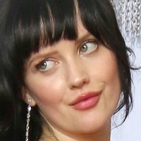 Markella Kavenagh Nue