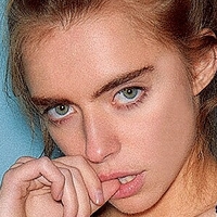 Marta Piekarz Nue