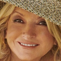 Martha Stewart Nue