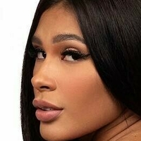 MC Pocahontas Nue