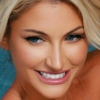 Mckinzie Roth Nue