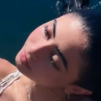 Megan Larian Nue