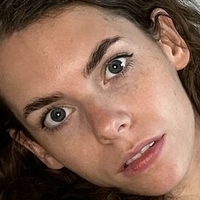 Mia Hill Nue