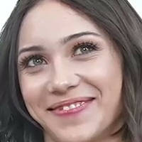 Mia River Nue