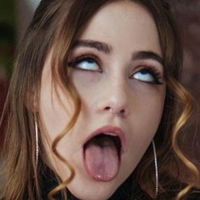 Miahandley Nue